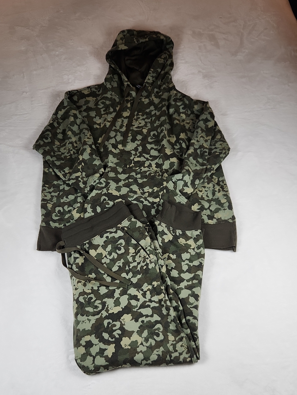 Women's Green Camo Hoodie & Jogger Set - Cozy Pullover Sweatshirt Size XL